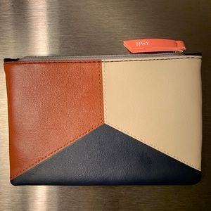 🌹IPSY Small make-up / coin pouch🌷